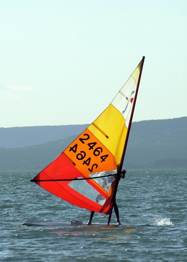 Komfort Home Bursport Bt. Haz Balatonfenyves Exterior photo